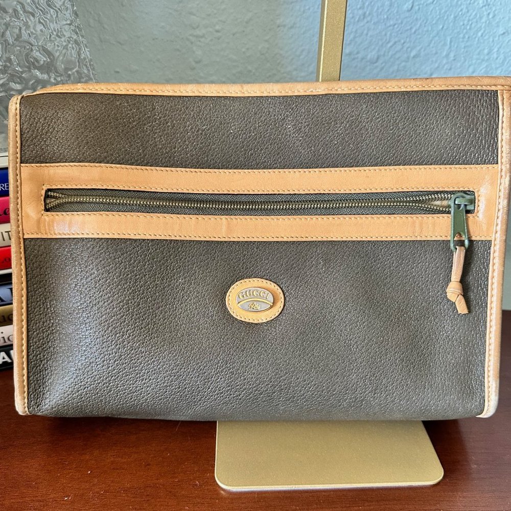 Gucci Leather Clutch Bag